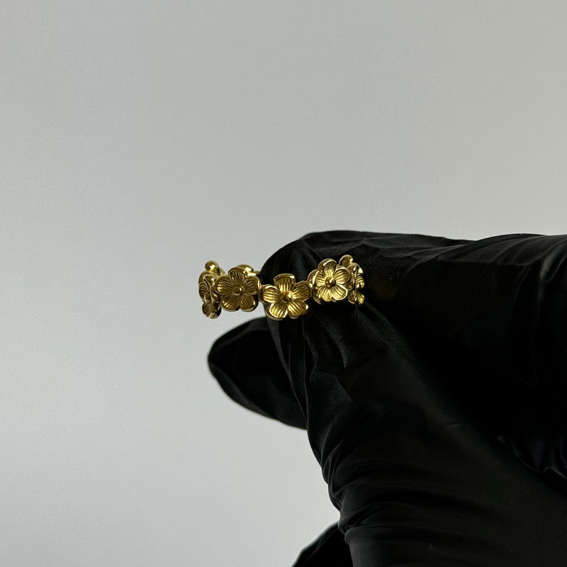 Gold Flower Ring