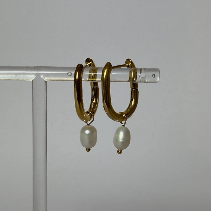 Lulu Pearl Earrings