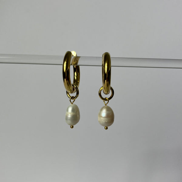 Gold Pearl Earrings