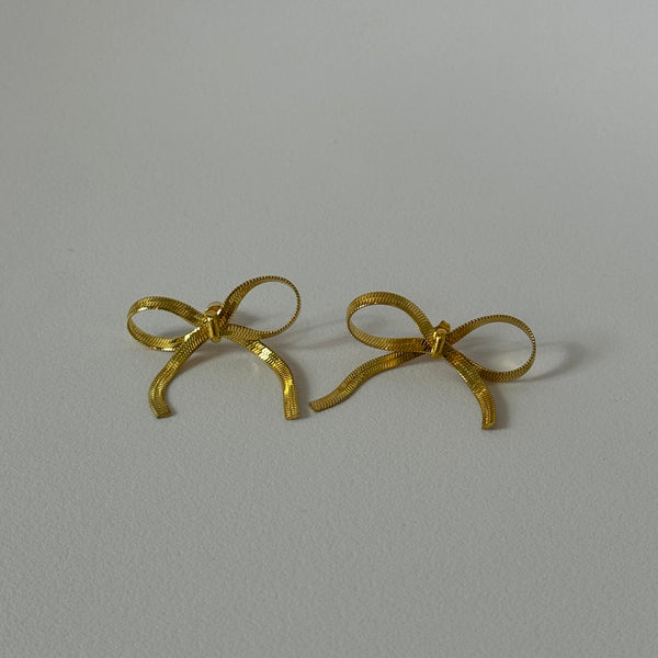 Gold Bow Earrings