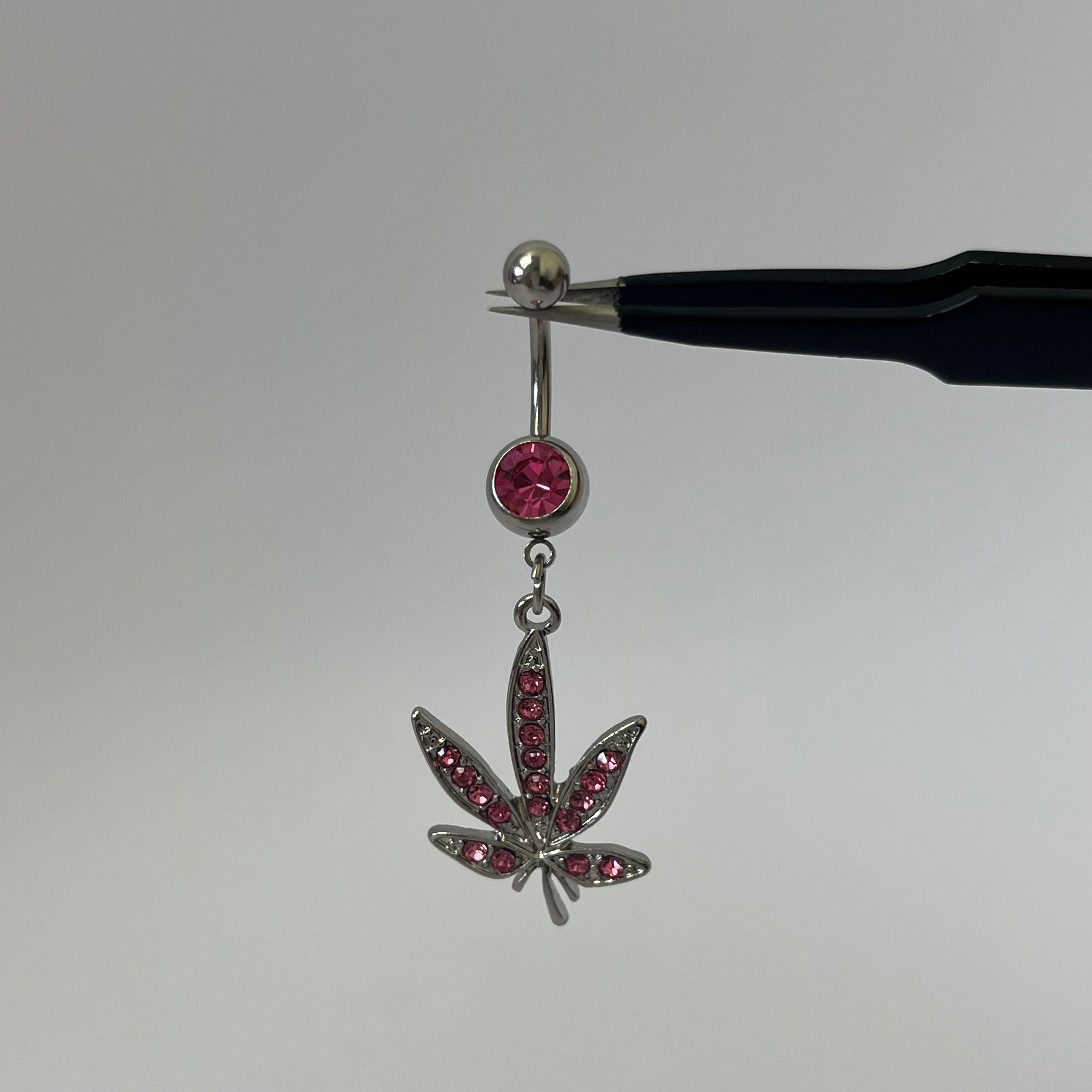 Diamante Weed Leaf Belly Bar Pink